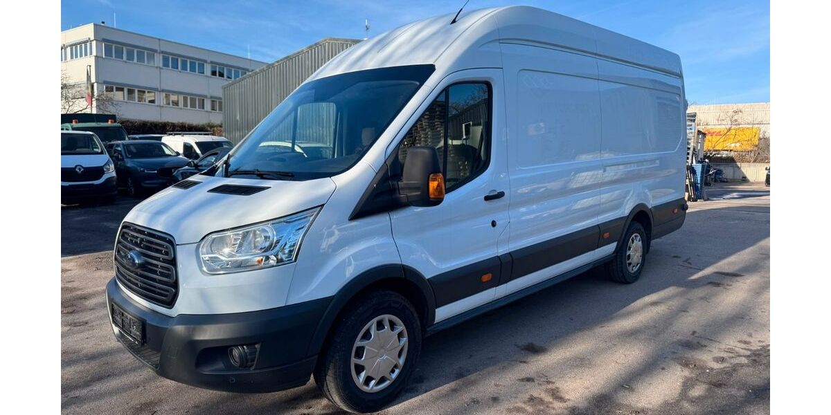 Ford Transit 76.205 km 9.399 &euro; Korntal-Münchingen 70825