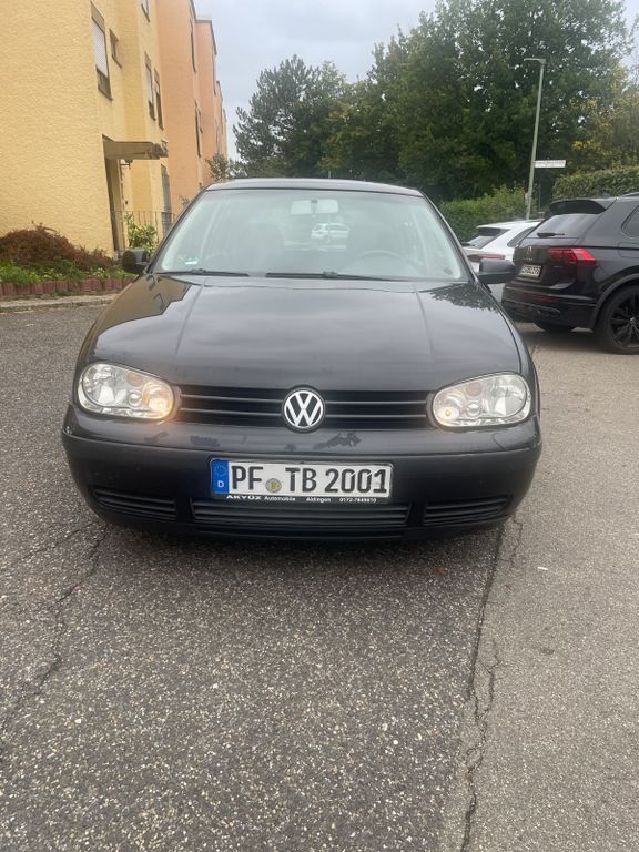 VW Golf 190.000 km 1.400 € Pforzheim 75180