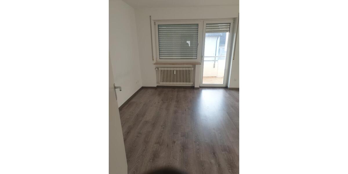 Etagenwohnung Kornwestheim - 3 Zimmer, 84 m&sup2;, 1.150&euro; | Angebot:26375261