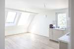Hochwertig sanierte 2-Zimmer-Dachgeschosswohnung mit Balkon - 2- Esslingen am Neckar Oberesslingen | Angebot:27646718