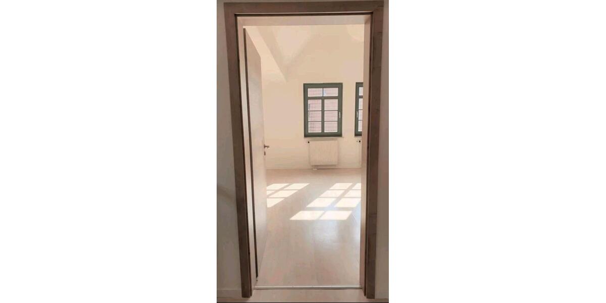 Dachgeschoßwohnung Rottenburg am Neckar - 2 Zimmer, 65 m&sup2;, 255.000&euro; | Angebot:27533983