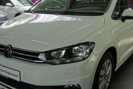 VW Touran 129.120 km 24.849 € Holzgerlingen bei Stuttgart 71088