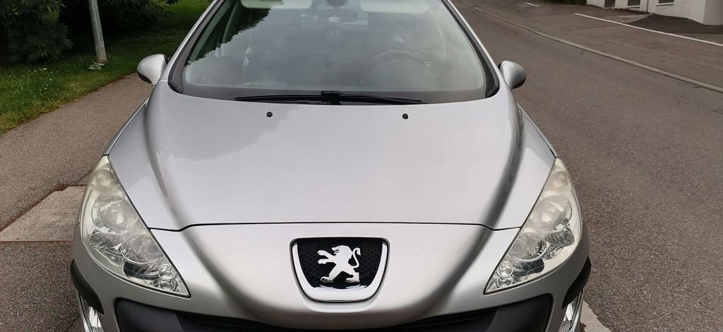 Peugeot 308 177.000 km 2.600 € Plieningen 70599