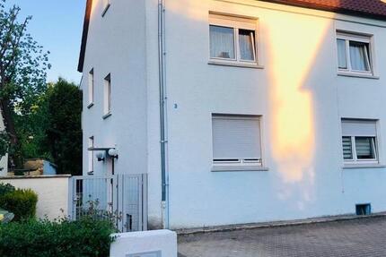 Mehrfamilienhaus in Kornwestheim FREISTEHEND MIT GARTEN 8 zimmer