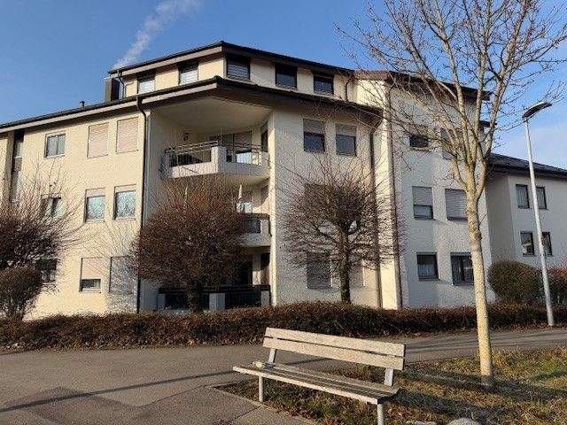 Etagenwohnung Metzingen Neugreuth - 3 Zimmer, 96 m&sup2;, 1.380&euro; | Angebot:24436098