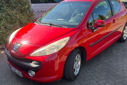 Peugeot 207 92.000 km 3.250 &euro; Stuttgart 70327