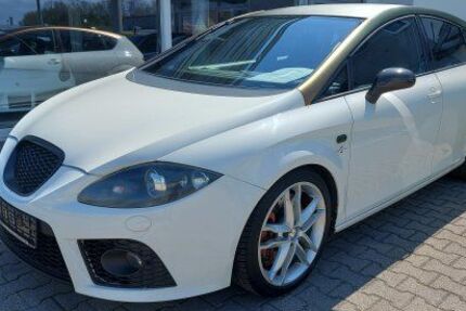 Seat Leon 234.236 km 5.690 &euro; Wendlingen am Neckar 73240