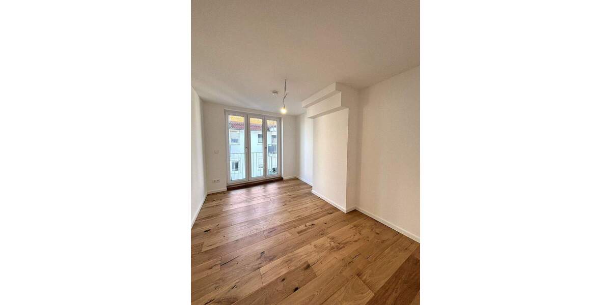 Etagenwohnung Sindelfingen Mitte - 3 Zimmer, 88 m&sup2;, 1.360&euro; | Angebot:24700104