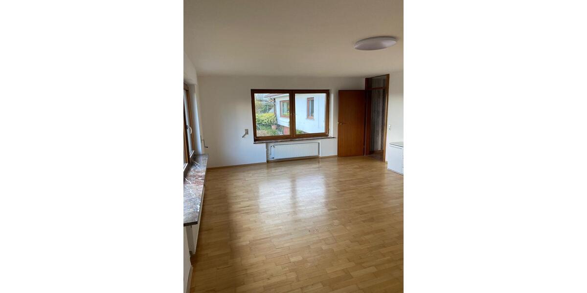 Villa Tübingen Derendingen - 4 Zimmer, 125 m&sup2;, 1.500&euro; | Angebot:25988485