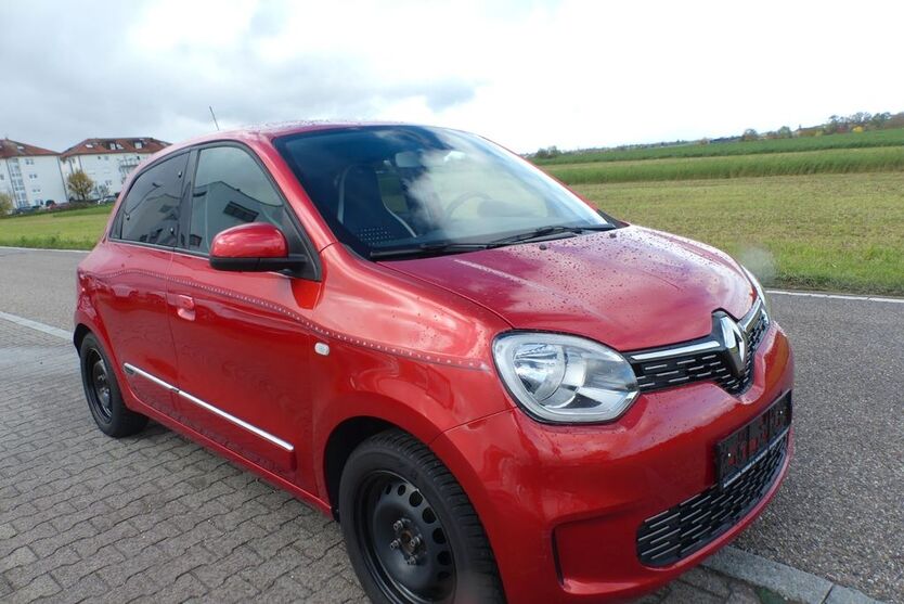 Renault Twingo 15.200 km 12.300 € Gerlingen 70839