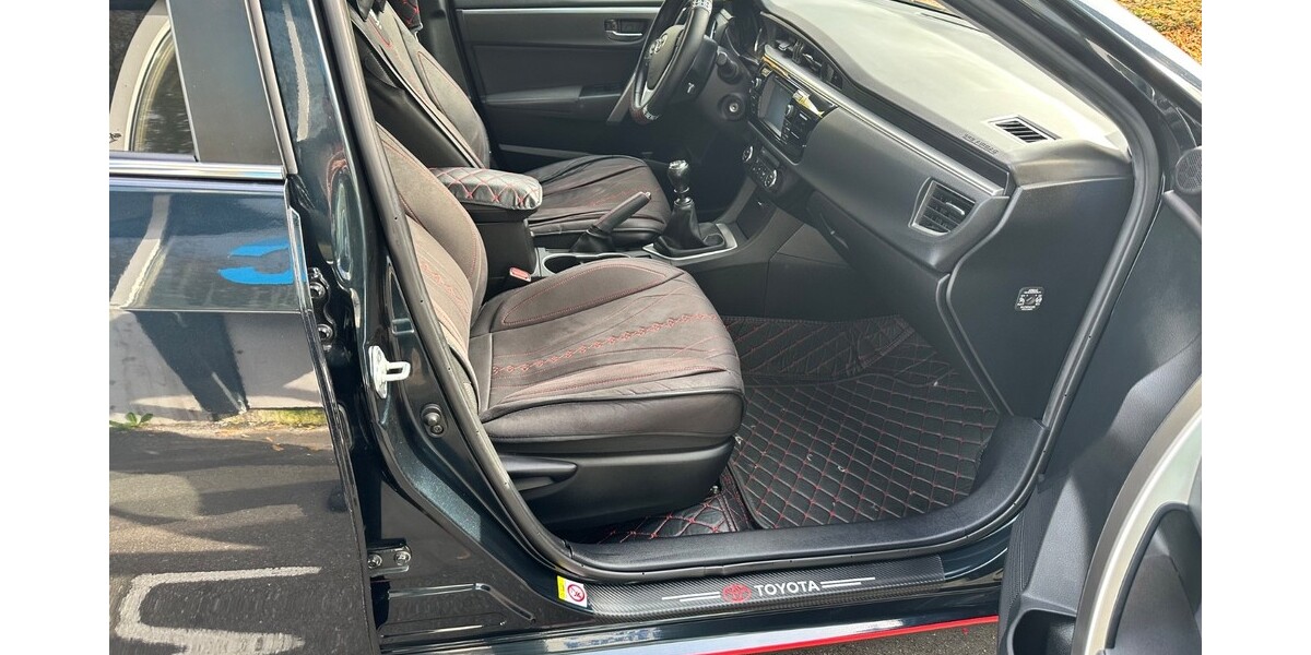 Toyota Corolla 139.000 km 13.000 &euro; Herrenberg 71083