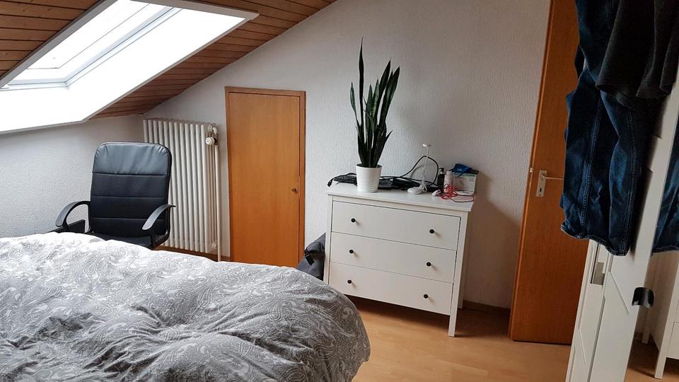 Dachgeschoßwohnung Stuttgart Neuwirtshaus - 2.5 Zimmer, 59 m&sup2;, 250.000&euro; | Angebot:26920779