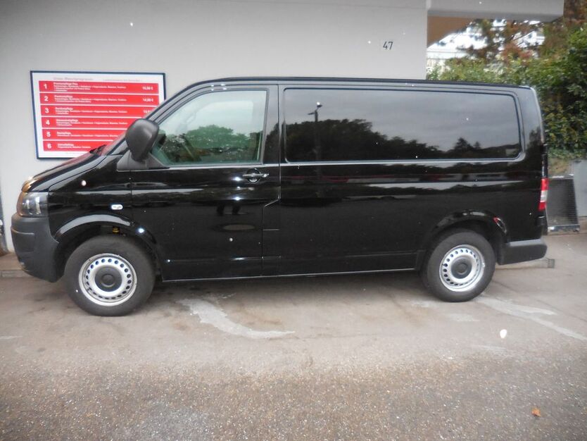 VW T5 Transporter 192.000 km 10.900 € Stuttgart 70195