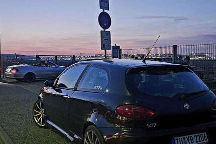 Alfa Romeo 147 188.000 km 4.999 &euro; Neustetten 72149