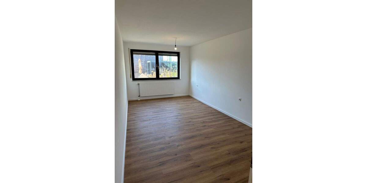 Etagenwohnung Esslingen-Oberesslingen Oberesslingen - 2 Zimmer, 68 m&sup2;, 289.000&euro; | Angebot:24810103