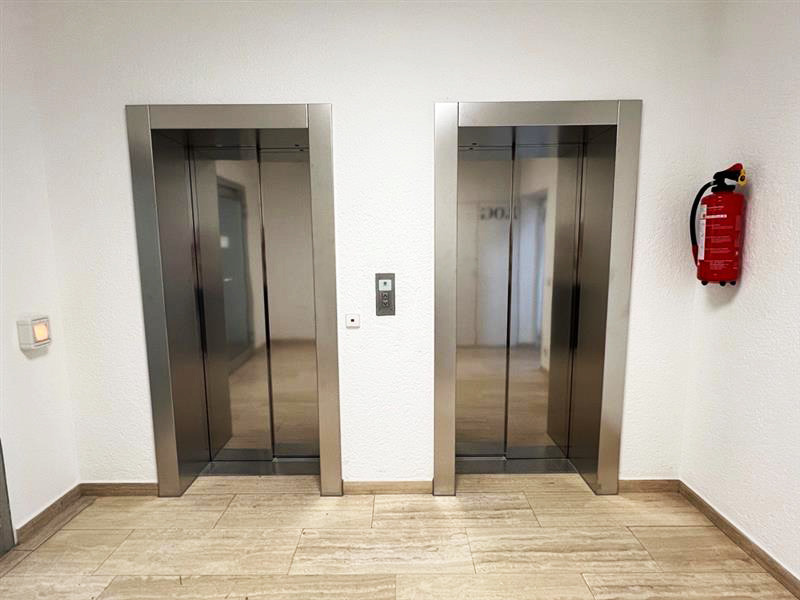 Flexible Bürofläche von 270 qm mit All in One Flat flexibel gestaltbar - All-in-Miete