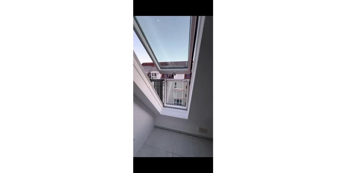 Dachgeschoßwohnung Stuttgart Stuttgart-Süd - 1 Zimmer, 13 m&sup2;, 620&euro; | Angebot:24695369