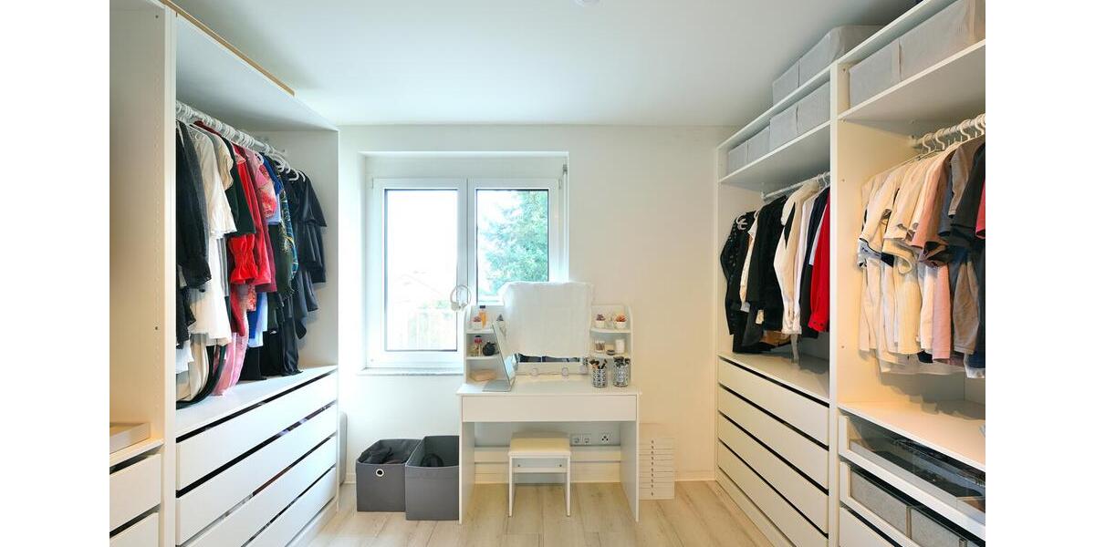 Reihenhaus Markgröningen - 5 Zimmer, 133 m&sup2;, 1.700&euro; | Angebot:25632777