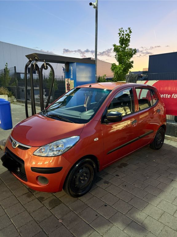 i10