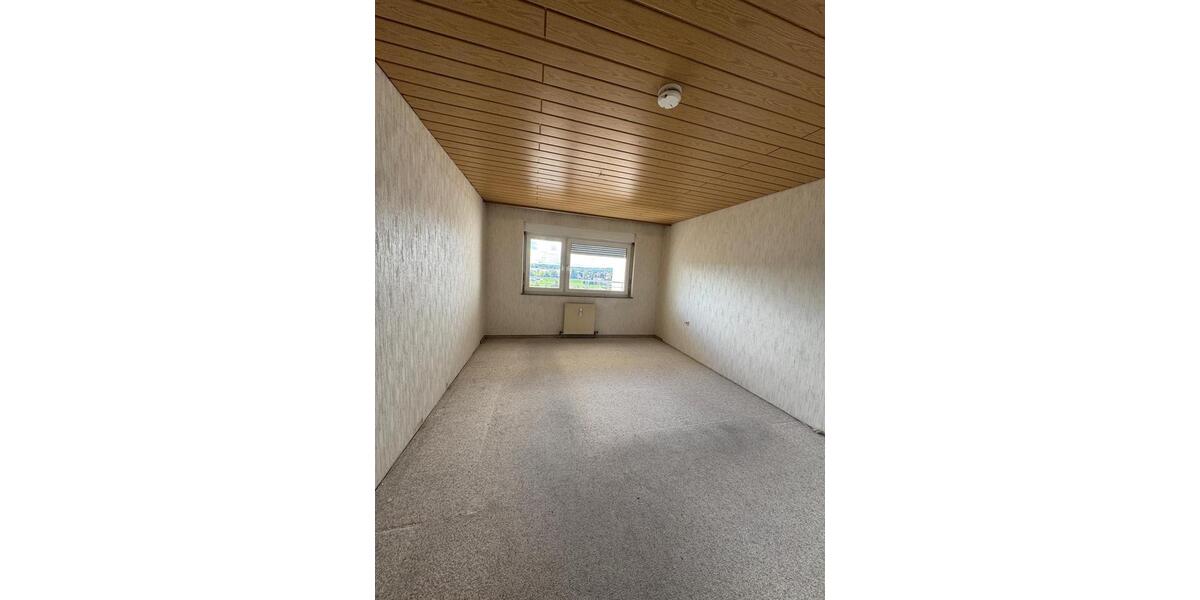 Etagenwohnung Böblingen Dagersheim - 3 Zimmer, 90 m&sup2;, 1.200&euro; | Angebot:27583874