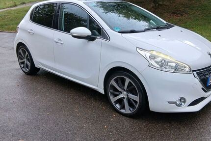 Peugeot 208 145.000 km 7.600 &euro; Kohlberg 72664