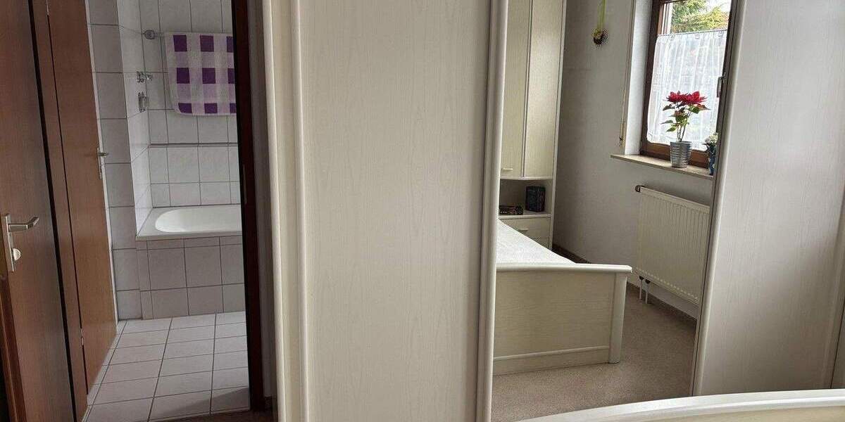 Doppelhaushälfte Böblingen Dagersheim - 7 Zimmer, 190 m&sup2;, 850.000&euro; | Angebot:25659264