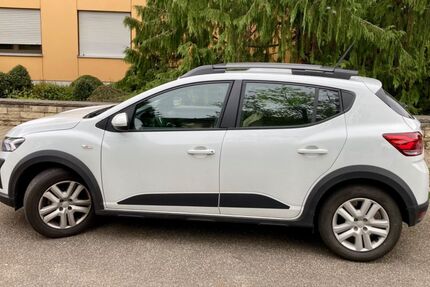 Dacia Sandero 34.000 km 14.090 &euro; Pforzheim 75173