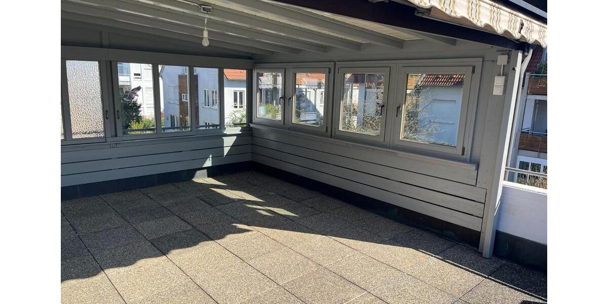 Dachgeschoßwohnung Asperg - 3.5 Zimmer, 75 m&sup2;, 1.100&euro; | Angebot:26267553