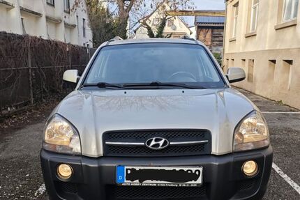 Hyundai TUCSON 99.200 km 5.299 &euro; Stuttgart 70195