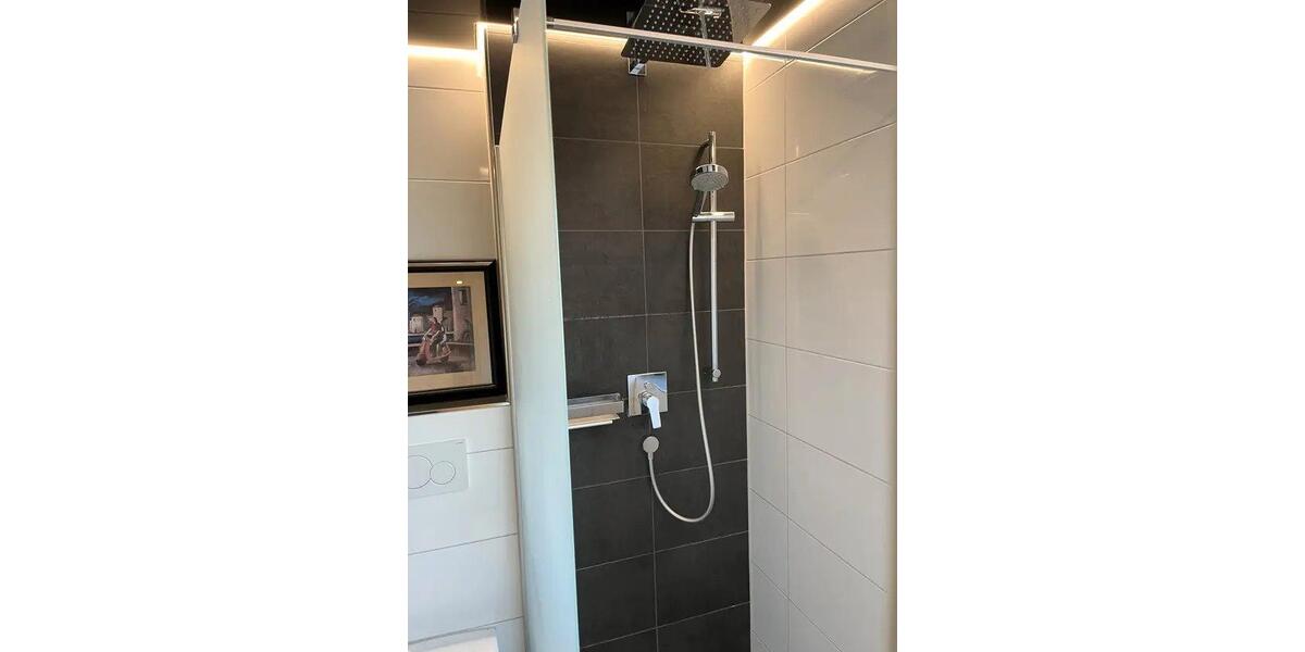Einfamilienhaus Stuttgart Luginsland - 3 Zimmer, 83 m&sup2;, 1.700&euro; | Angebot:26448438