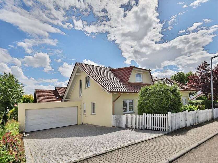 Haus zum Kaufen in Schwieberdingen 1.190.000 € 200 m²