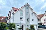 Moderne Doppelhaushälfte mit Wärmepumpe, Lüftungsanlage