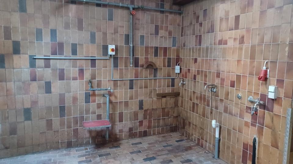 Attraktives Atelier bzw Lager mit Garage im Ludwigsburger Zentrum zimmer