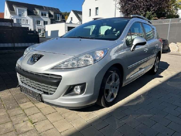 Peugeot 207 177.500 km 2.900 € Weil im Schönbuch 71093