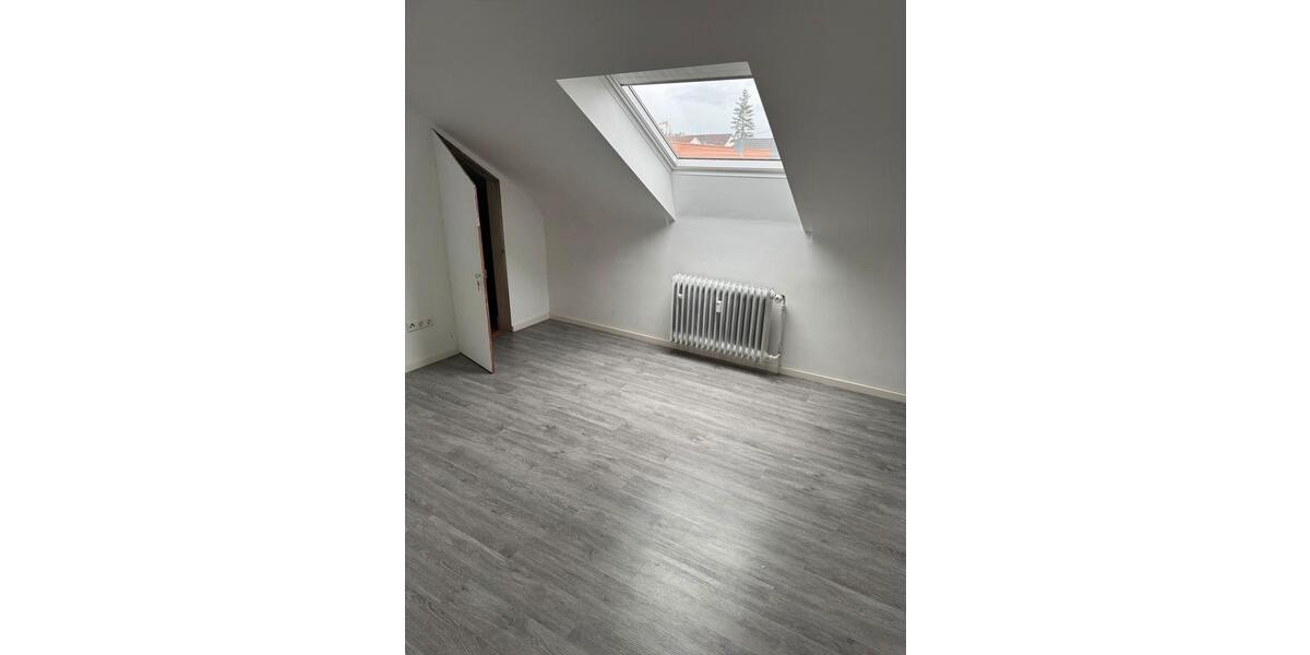 Dachgeschoßwohnung Sindelfingen - 2 Zimmer, 56 m&sup2;, 1.200&euro; | Angebot:24588379