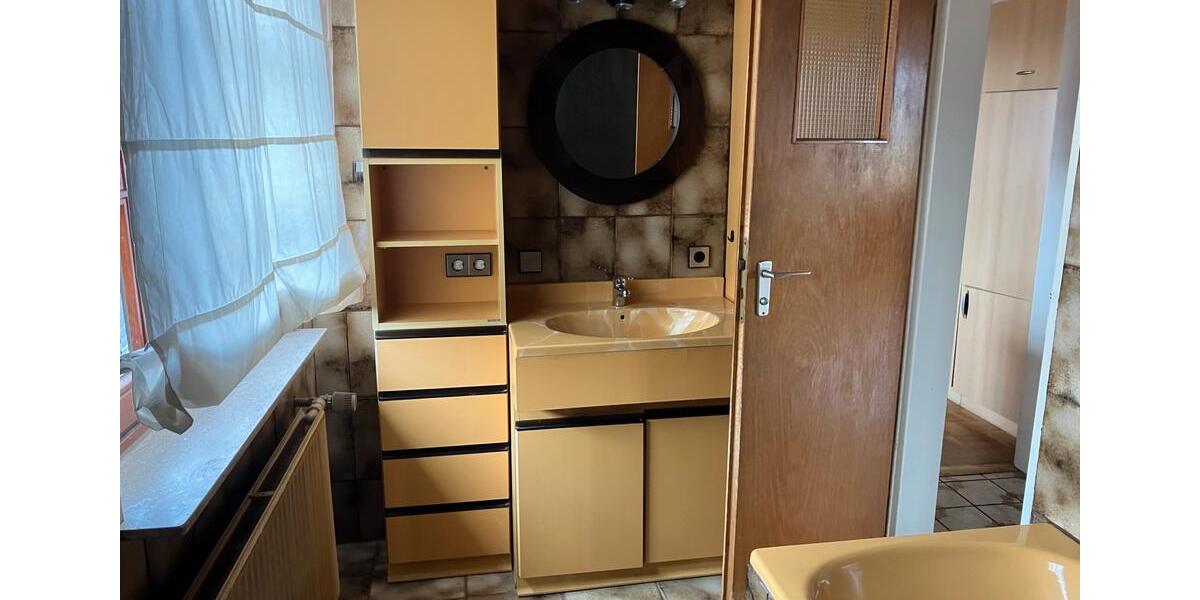 Etagenwohnung Sachsenheim - 4 Zimmer, 80 m&sup2;, 1.000&euro; | Angebot:24815031