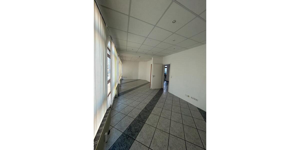 Gewerbeobjekt Schönaich - 1.200&euro; | Angebot:24460607