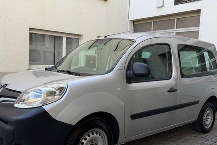 Renault Kangoo 146.000 km 7.900 &euro; Magstadt 71106