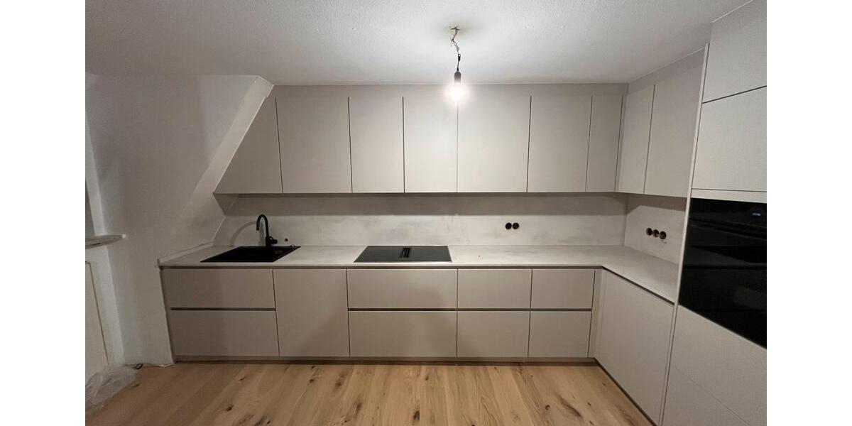 Dachgeschoßwohnung Markgröningen - 4.5 Zimmer, 92 m&sup2;, 375.000&euro; | Angebot:24332167