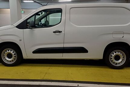 Peugeot Partner 63.000 km 12.800 &euro; Esslingen am Neckar 73733