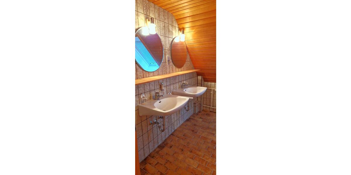 Einfamilienhaus Böblingen - 5.5 Zimmer, 170 m&sup2;, 490.000&euro; | Angebot:26634548