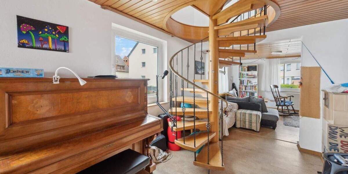 Mehrfamilienhaus, Wohnhaus Ludwigsburg Oßweil - 8 Zimmer, 234 m&sup2;, 648.000&euro; | Angebot:22952057