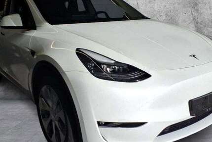 Tesla Model Y 44.852 km 37.890 &euro; Böblingen 71032