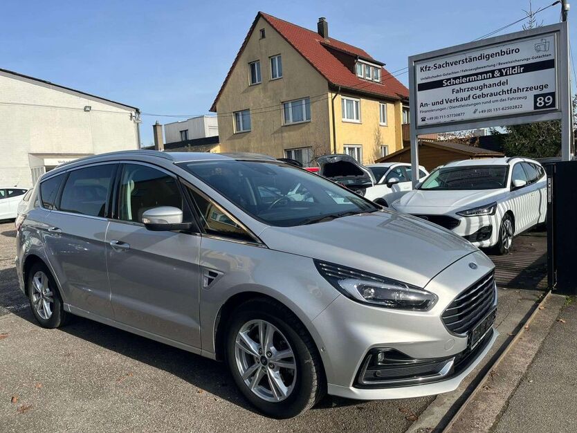 Ford S-Max 176.000 km 14.900 € Korntal-Münchingen 70825