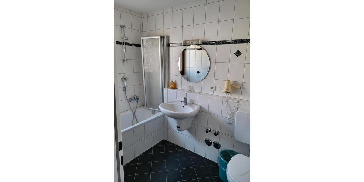 Etagenwohnung Böblingen - 1 Zimmer, 34 m&sup2;, 1.100&euro; | Angebot:24627406