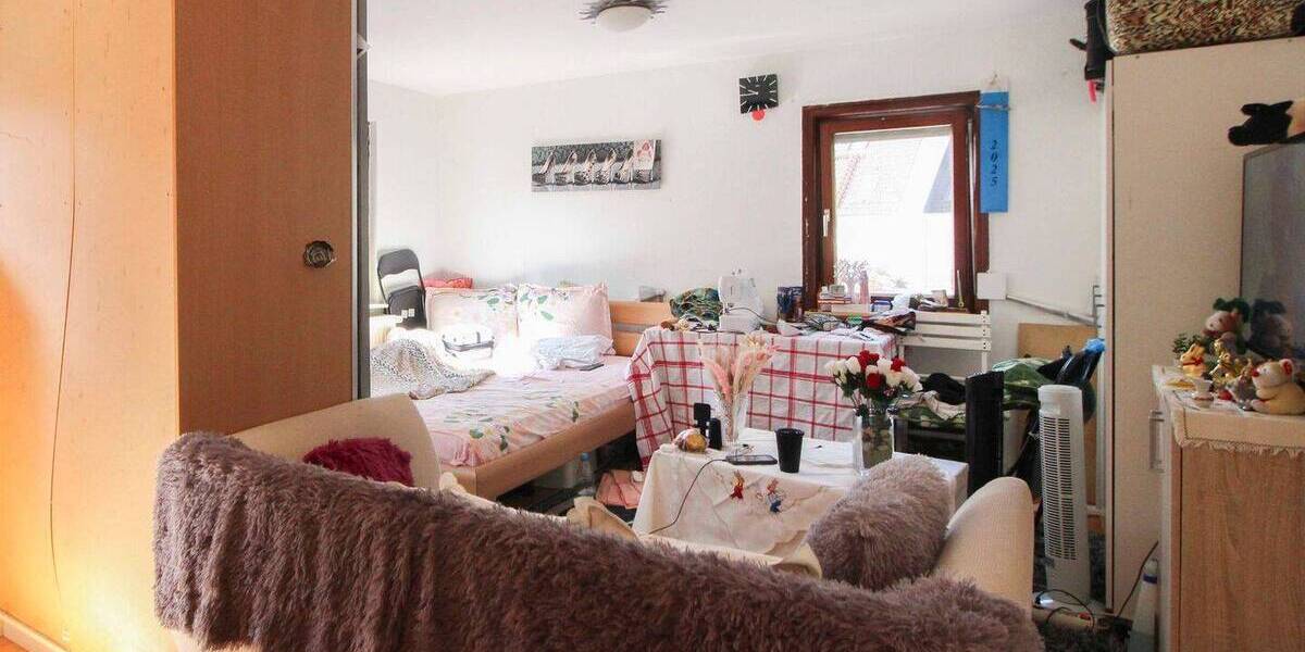 Doppelhaushälfte Stuttgart Weilimdorf - 7 Zimmer, 170 m&sup2;, 449.000&euro; | Angebot:26418230
