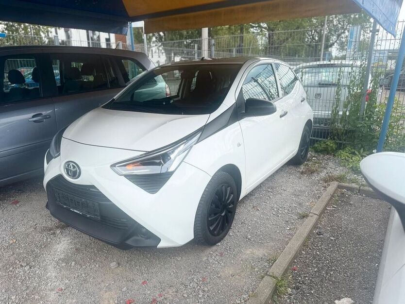 Aygo (X)