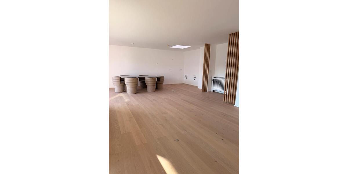 Dachgeschoßwohnung Kornwestheim - 4.5 Zimmer, 110 m&sup2;, 489.000&euro; | Angebot:27607428