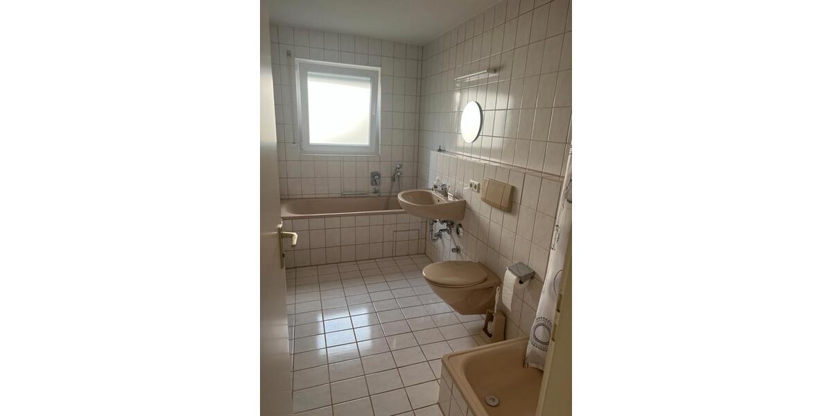 Etagenwohnung Leonberg - 2.5 Zimmer, 60 m&sup2;, 900&euro; | Angebot:26368822