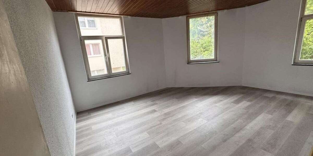 Etagenwohnung Pforzheim - 4 Zimmer, 82 m&sup2;, 820&euro; | Angebot:26013208
